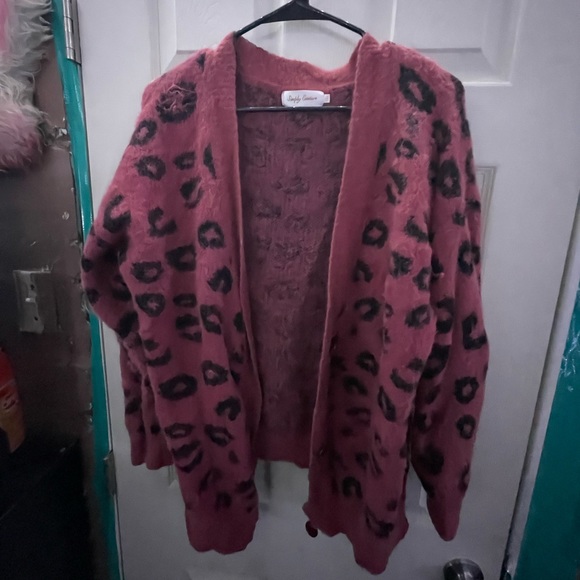 Cheetah Cardigan - Picture 1 of 3